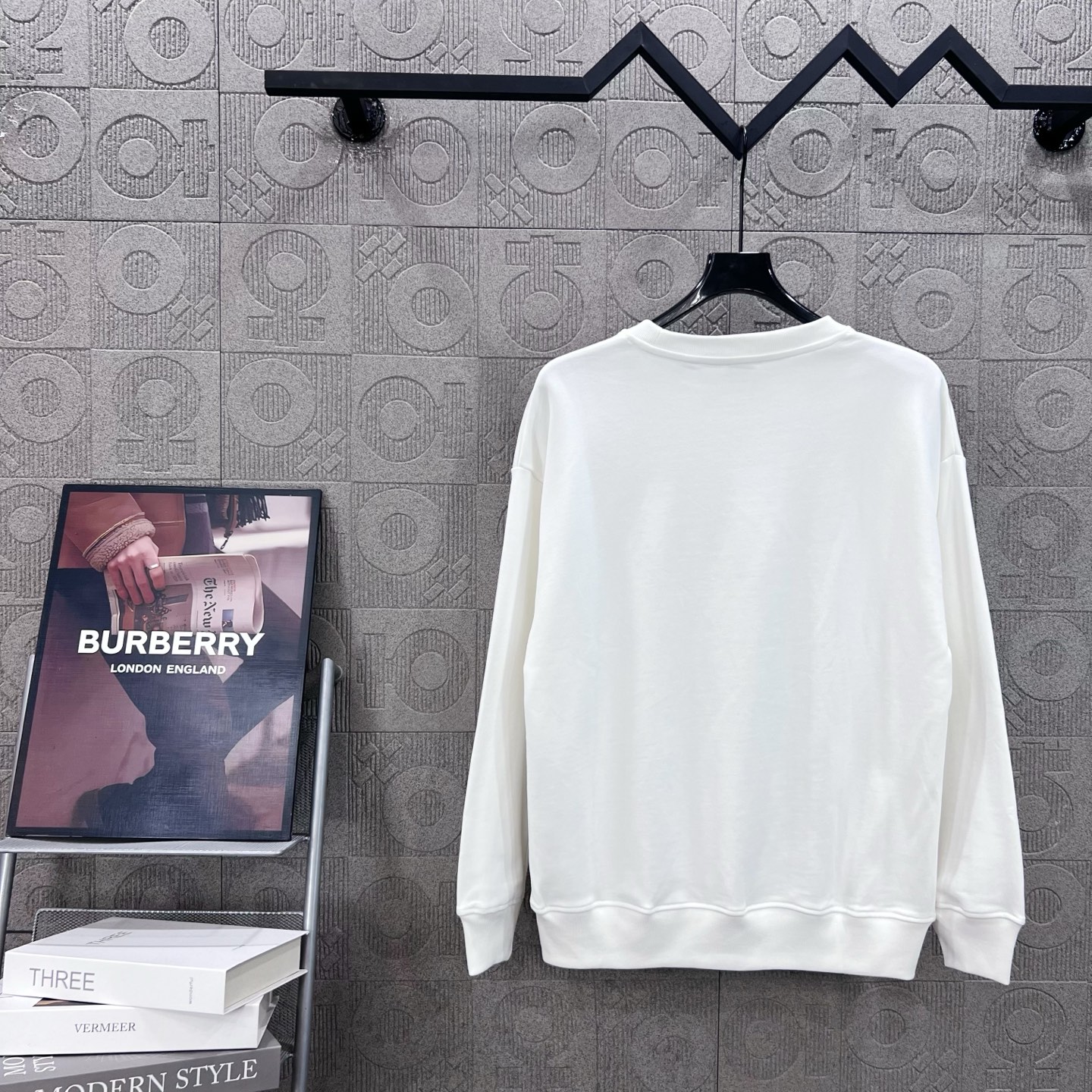 Burberry 버버리 입체 실리콘 로고 크루넥 맨투맨 티셔츠 의류