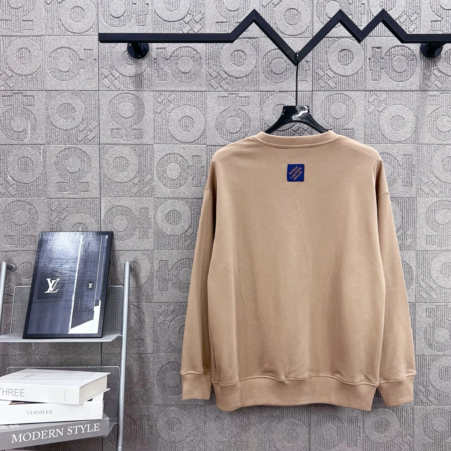 Louis Vuitton LV 루이비통 손글씨 로고 자수 맨투맨 티셔츠 의류