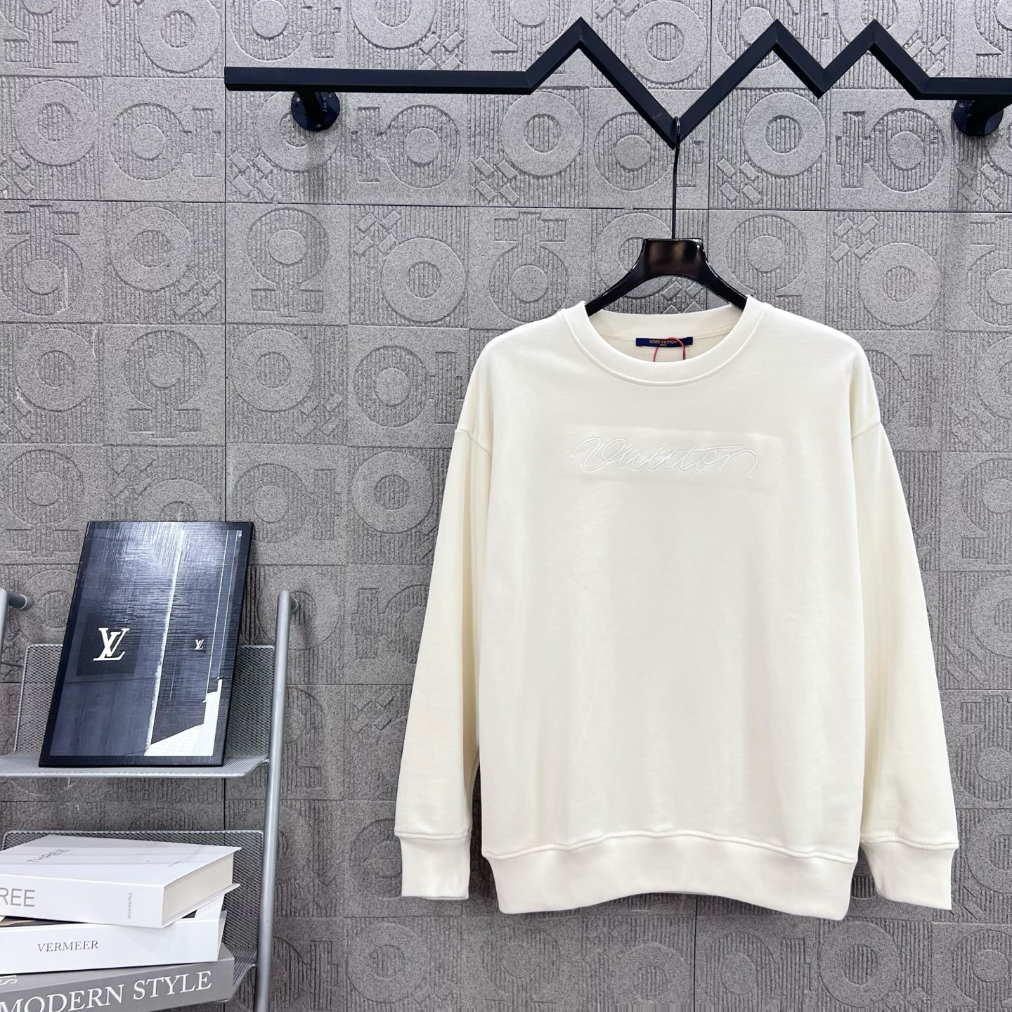 Louis Vuitton LV 루이비통 손글씨 로고 자수 맨투맨 티셔츠 의류