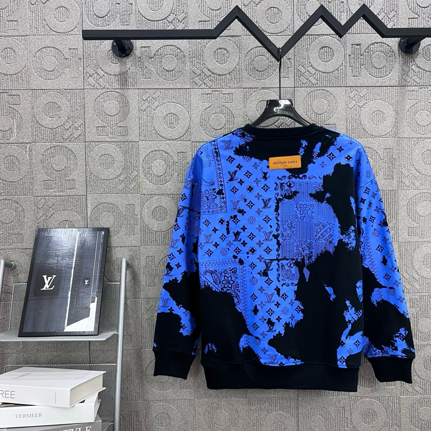 Louis Vuitton LV 루이비통 클래식 풀프린트 페이즐리 로고 맨투맨 티셔츠 의류