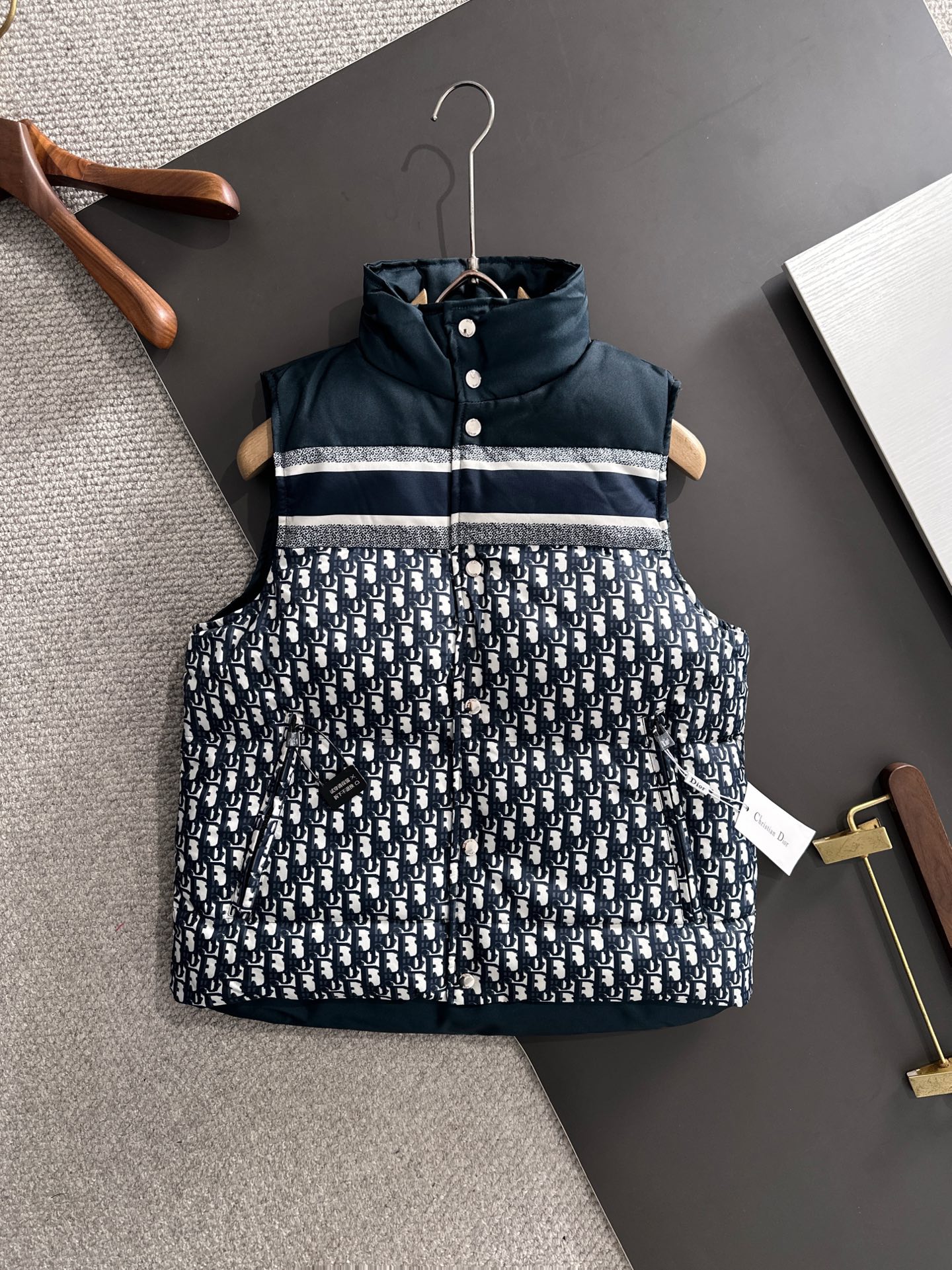 DIOR CD 디올 패딩 조끼 베스트 의류