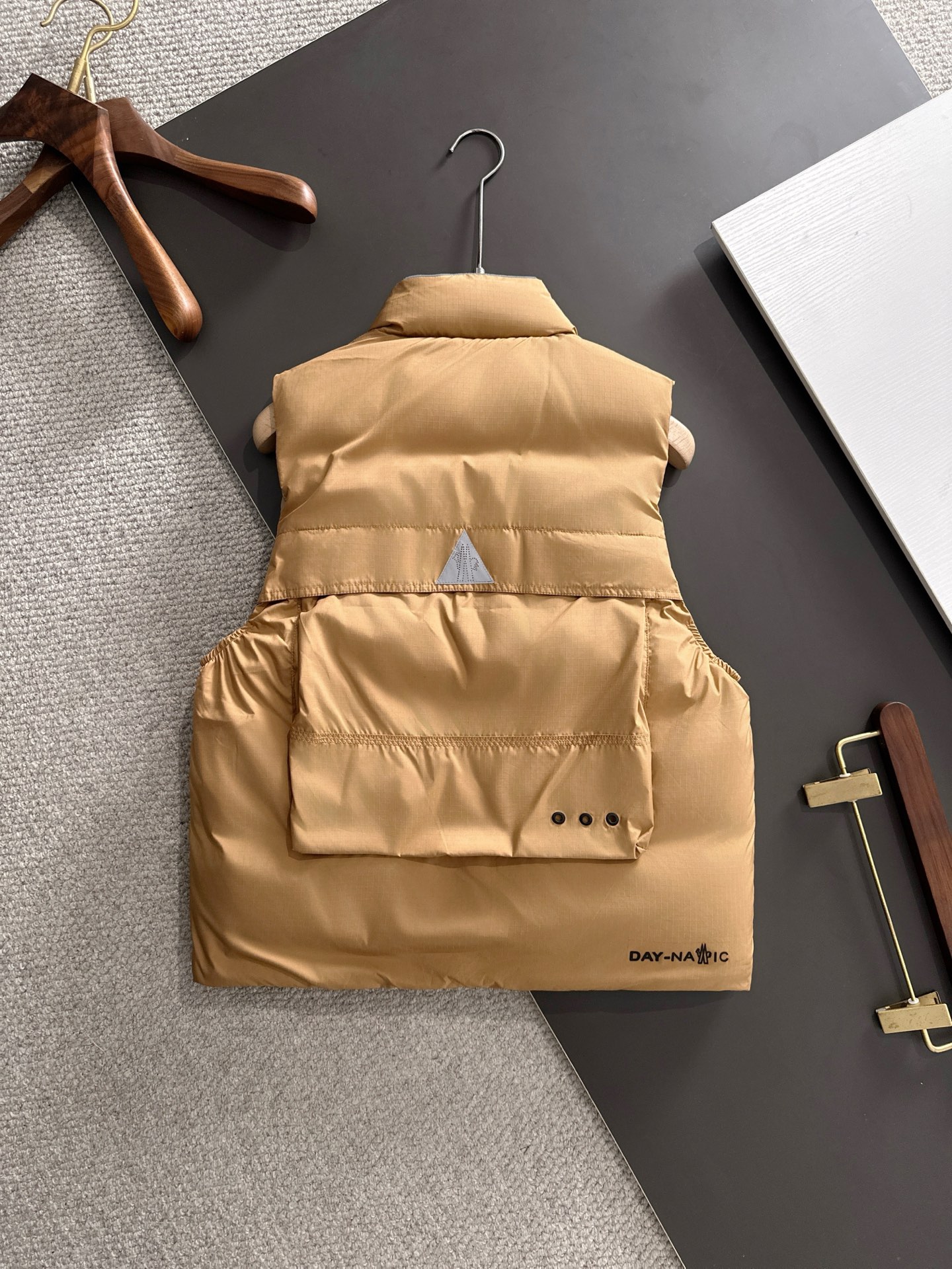 MONCLER 몽클레어 몽클레르 다포켓 베스트 패딩 조끼 의류