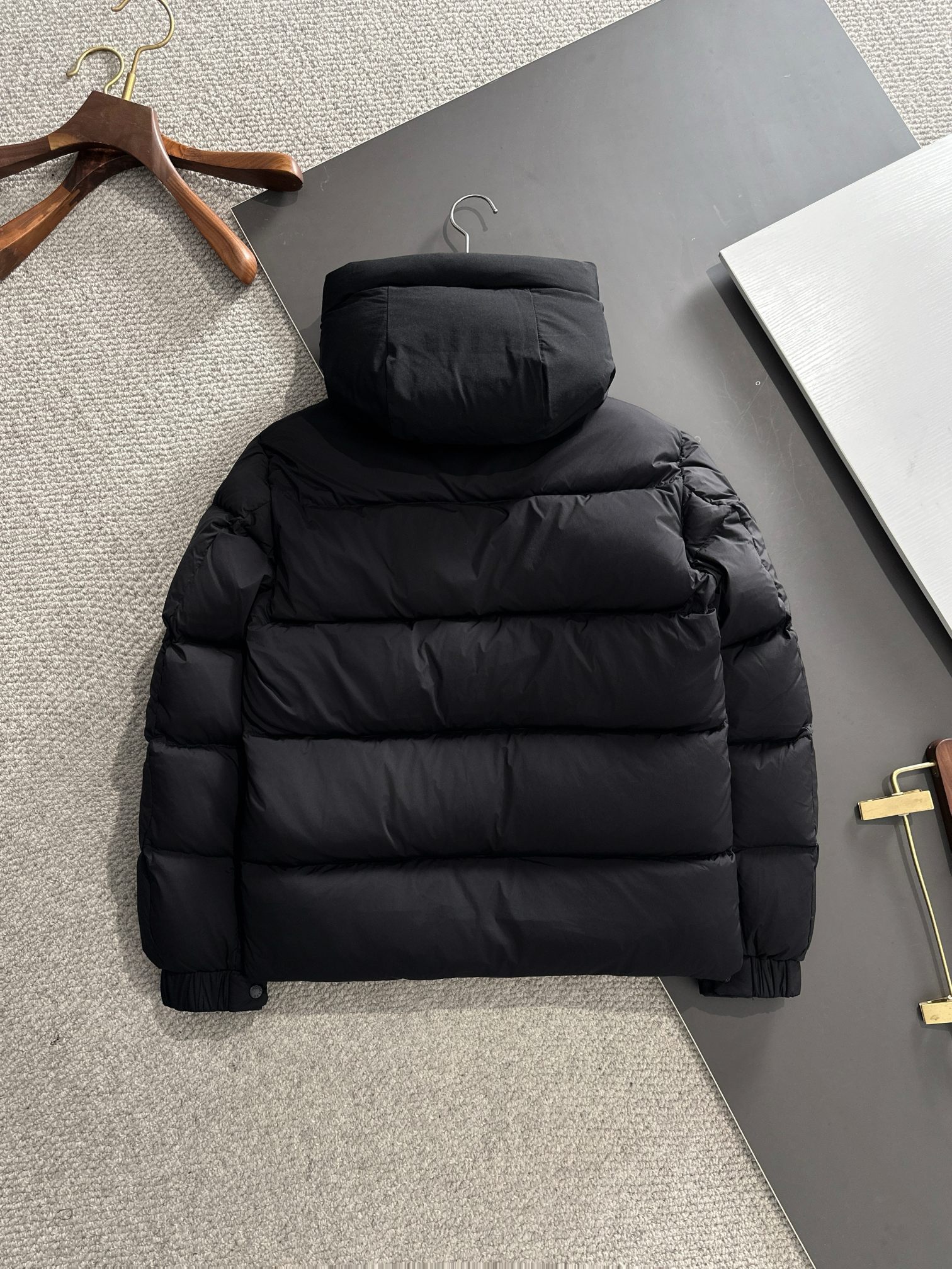 MONCLER 몽클레어 몽클레르 블랙워리어 패딩 점퍼 의류