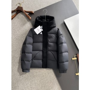 MONCLER 몽클레어 몽클레르 블랙워리어 패딩 점퍼 의류 (그레이）