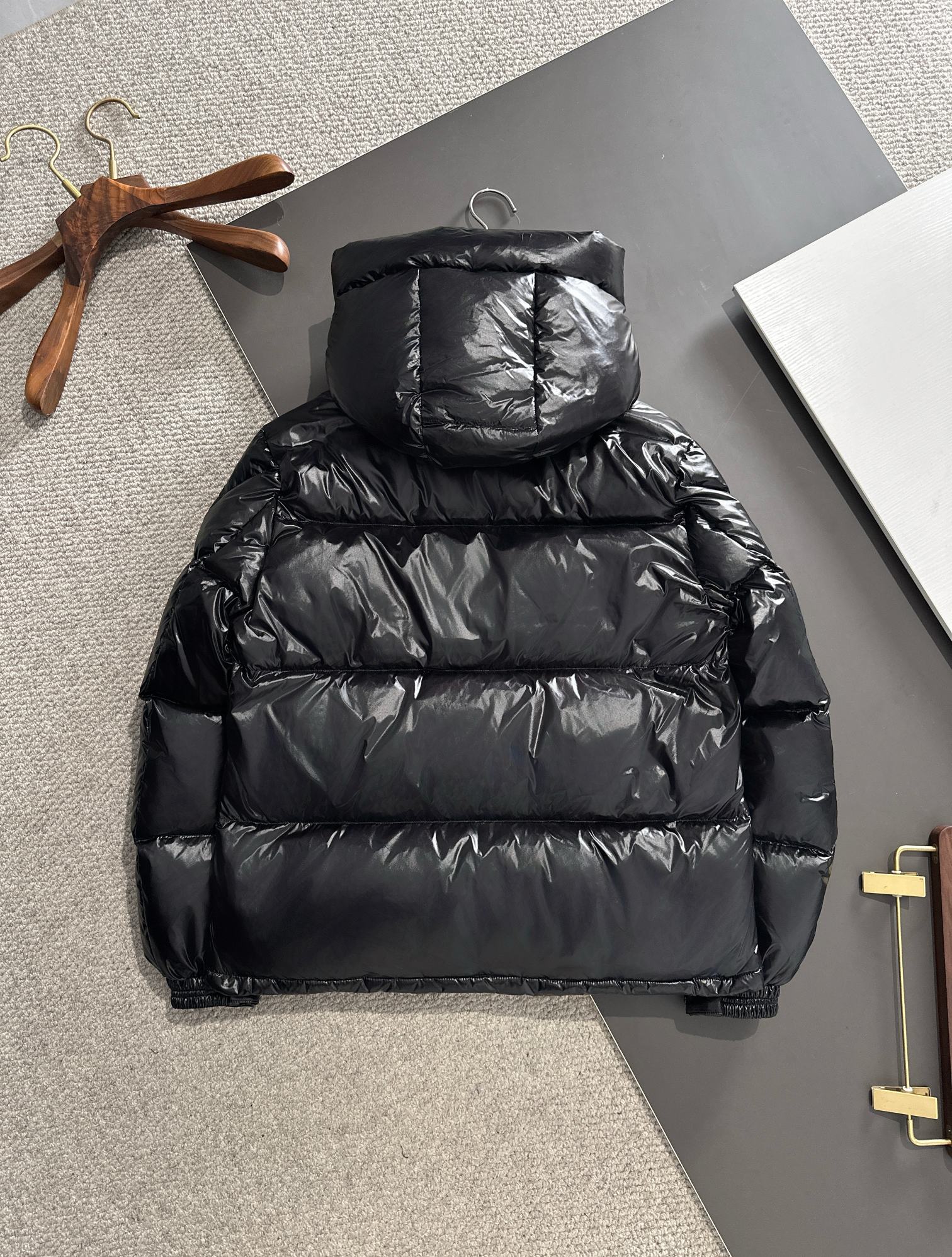 MONCLER 몽클레어 몽클레르 삼색 스트라이프 클래식 패딩 점퍼 의류