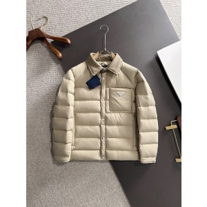 PRADA 프라다 카라 패딩 점퍼 의류