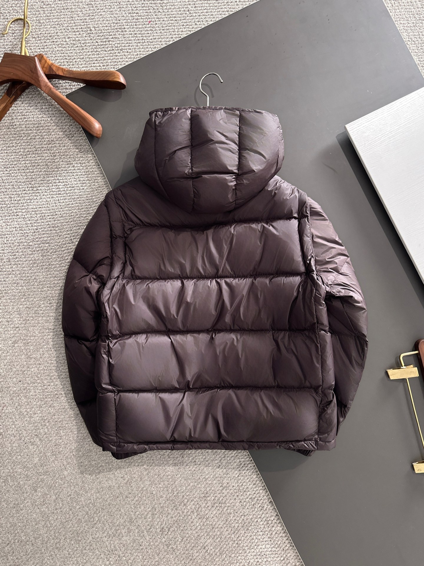 Moncler 몽클레어 몽클레르 로고 탈부착 소매 패딩 점퍼 의류