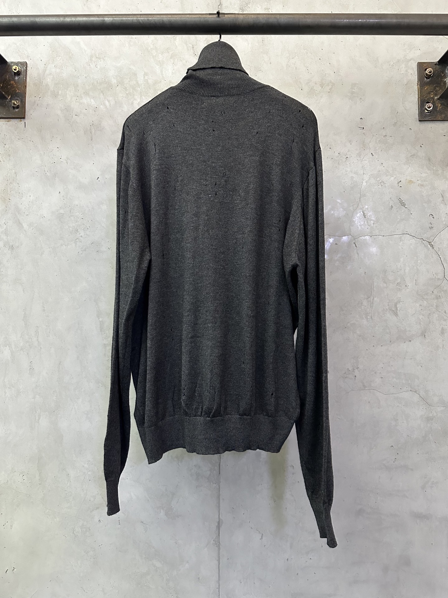 Maison Margiela 메종 마르지엘라 디스트로이드 니트 하이넥 스웨터 의류