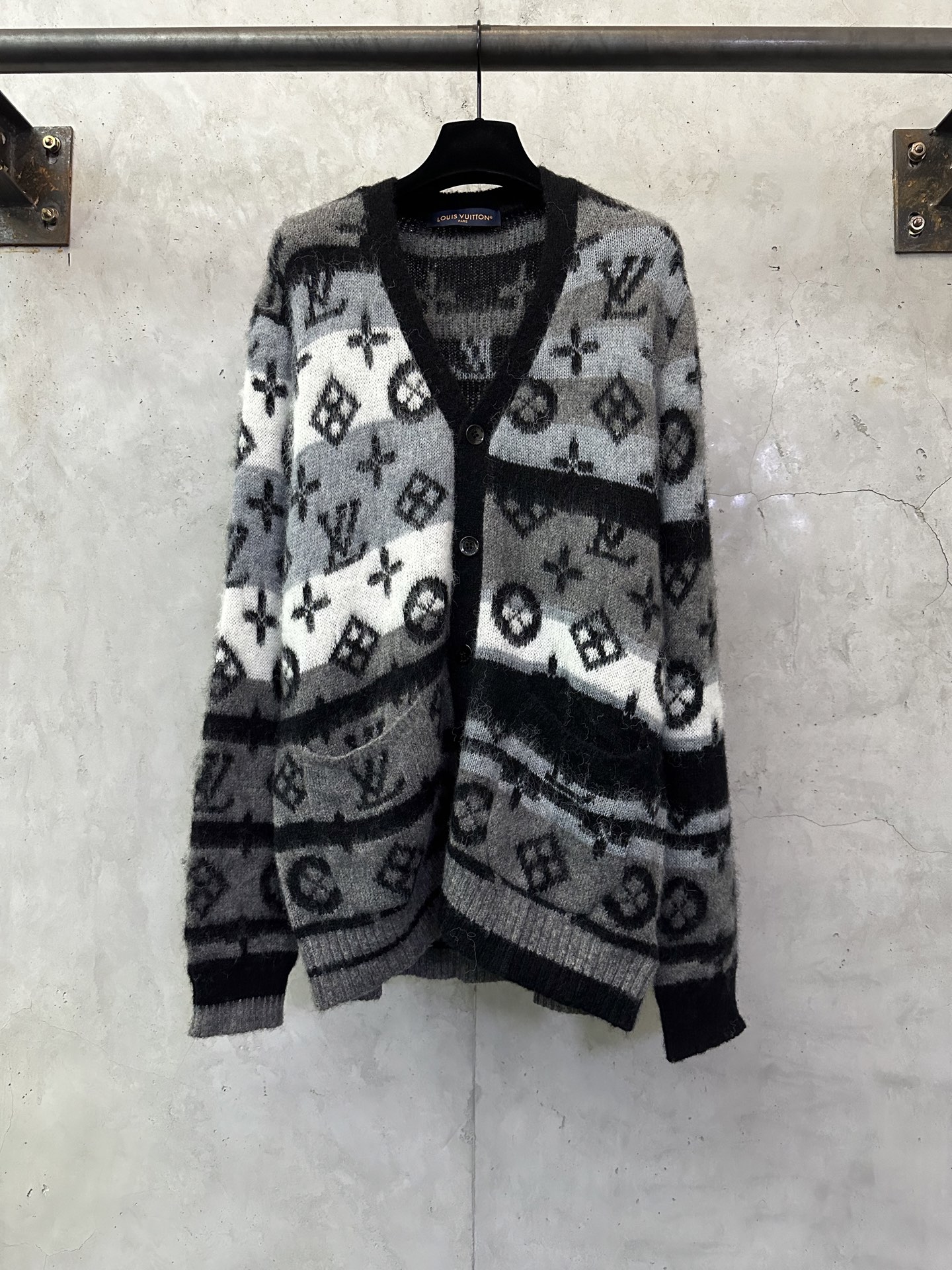 Louis Vuitton LV 루이비통 마헤어 니트 가디건 의류
