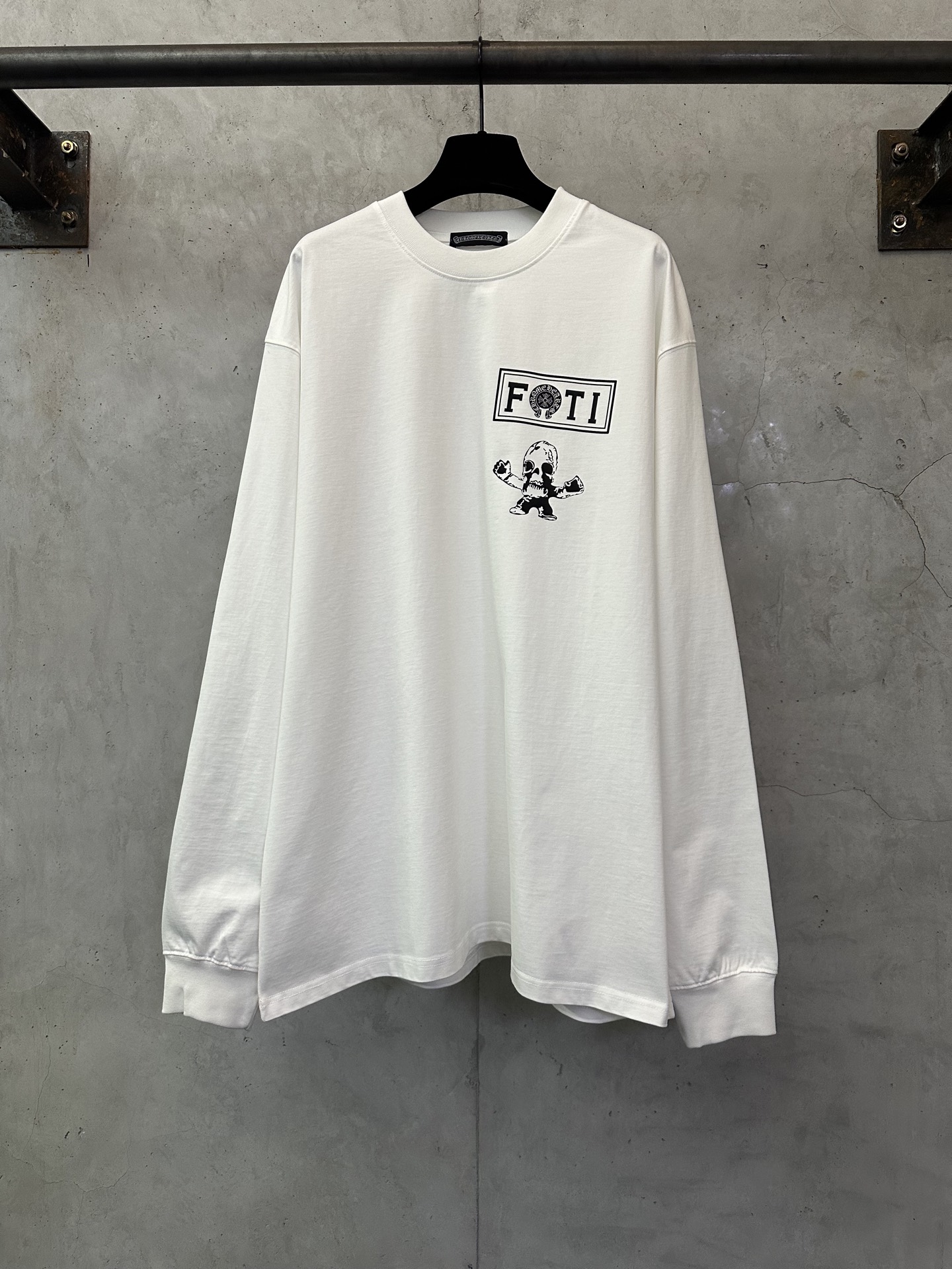 Chrome Hearts Foti CH 크롬하츠 시스템 블랙 컬러 패턴 라운드넥 롱슬리브 긴팔 티셔츠 의류