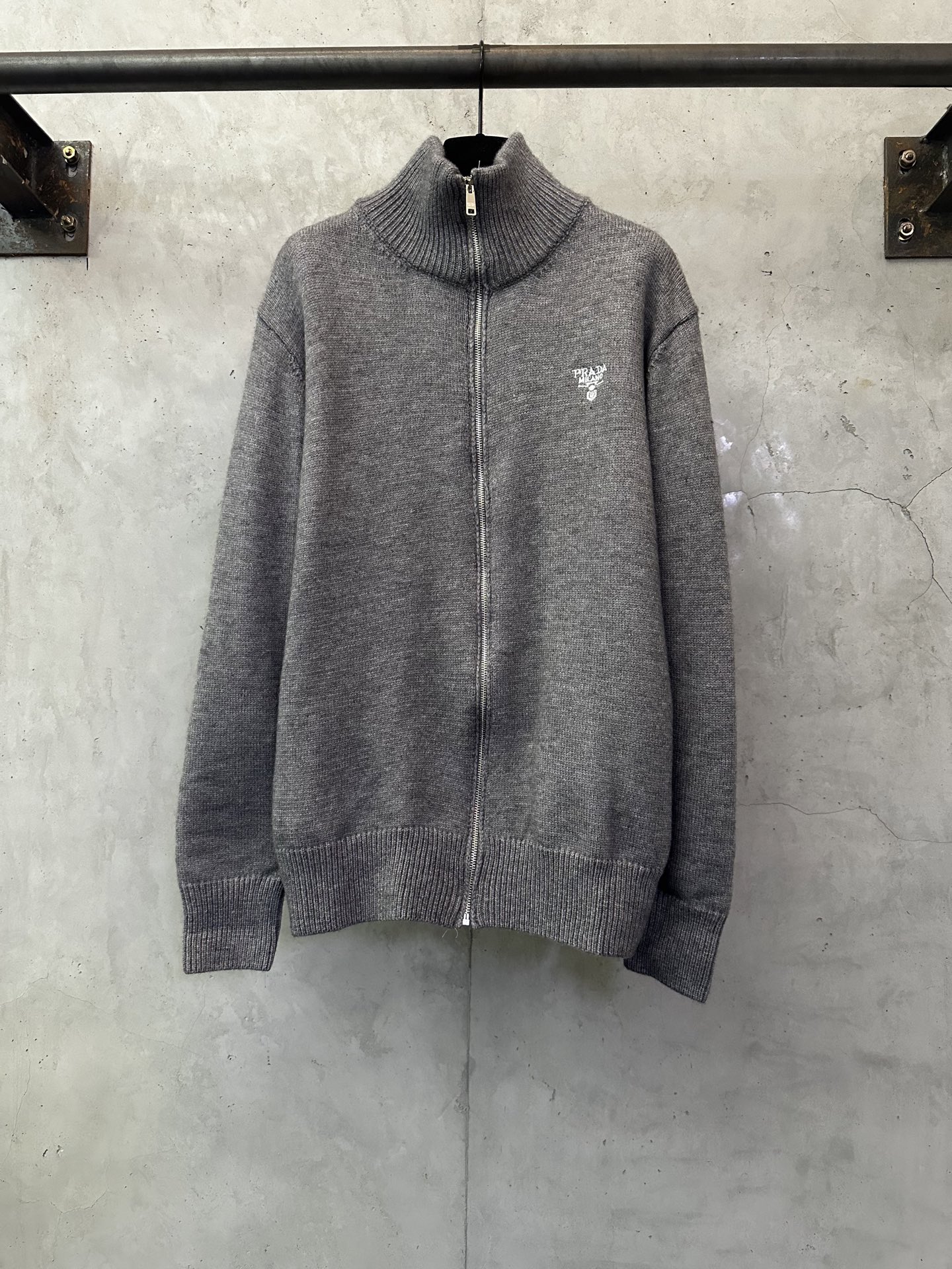 PRADA 프라다 울 자수 집업 가디건 자켓 재킷 의류