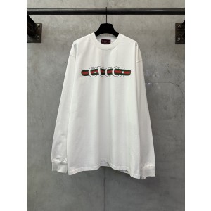 GUCCI 구찌 클래식 로고 프린트 긴팔 티셔츠 의류