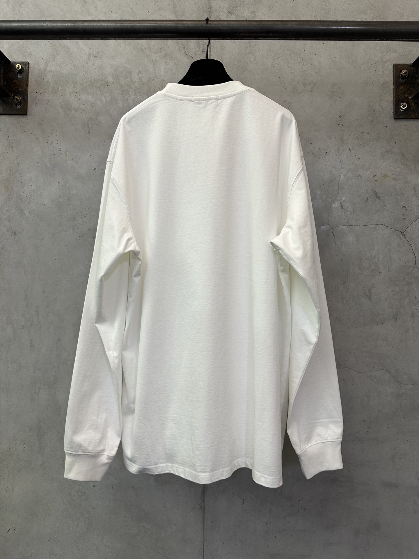 GUCCI 구찌 클래식 로고 프린트 긴팔 티셔츠 의류