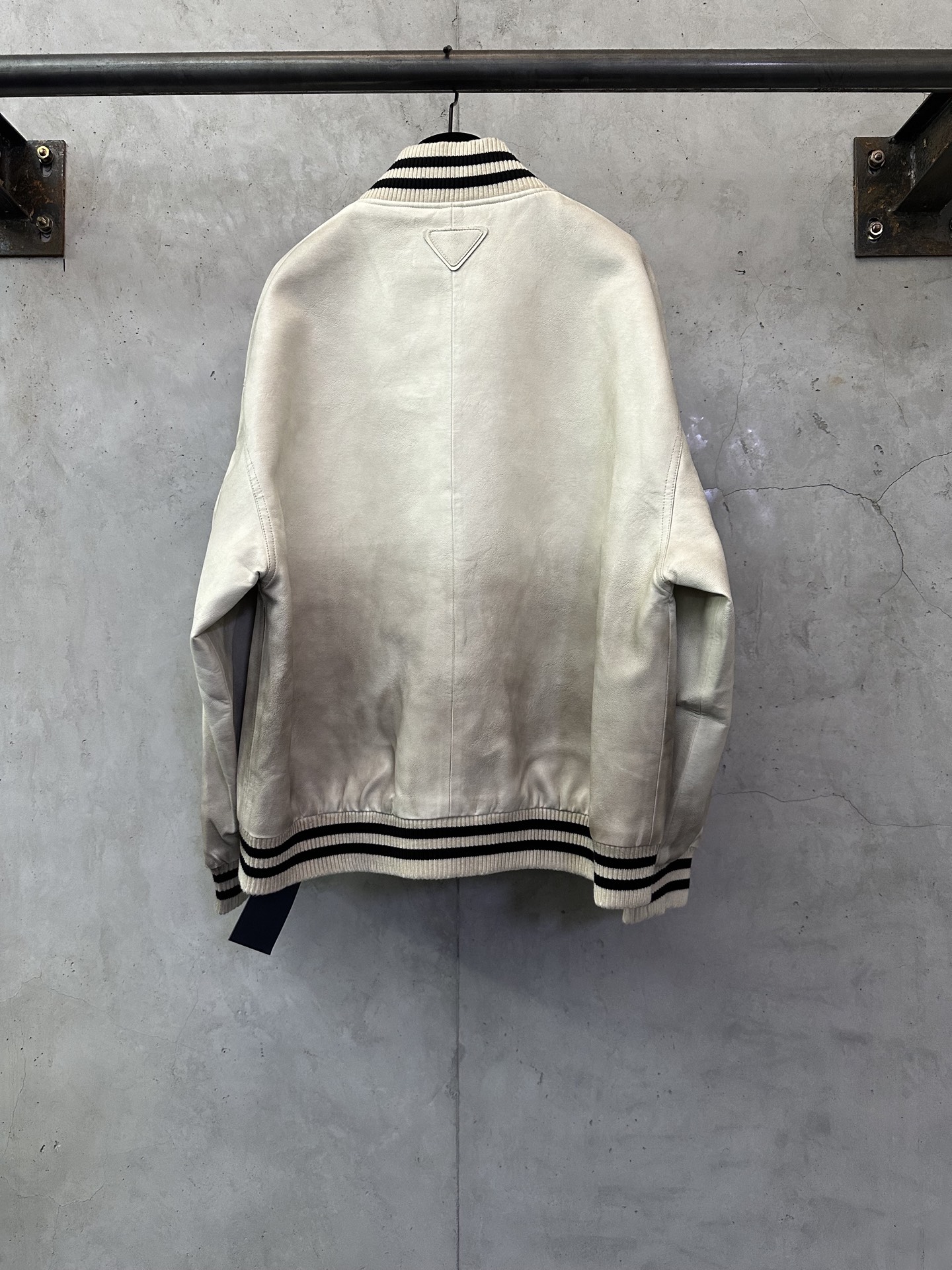 PRADA 프라다 가죽 플라이트 자켓 재킷 의류