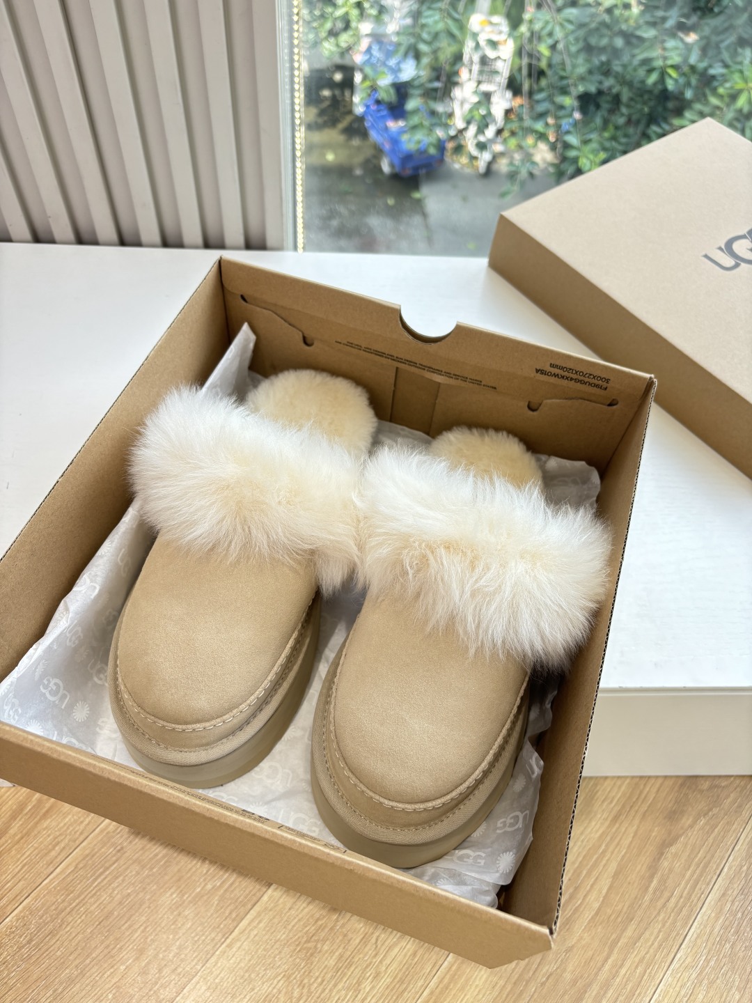 UGG 어그 커플용 겨울 슬립온 슬리퍼 신발