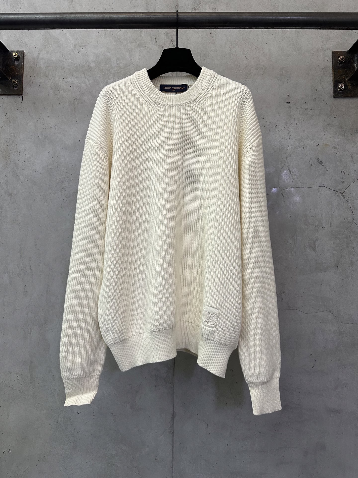Louis Vuitton LV 루이비통 자수 로고 니트 스웨터 의류