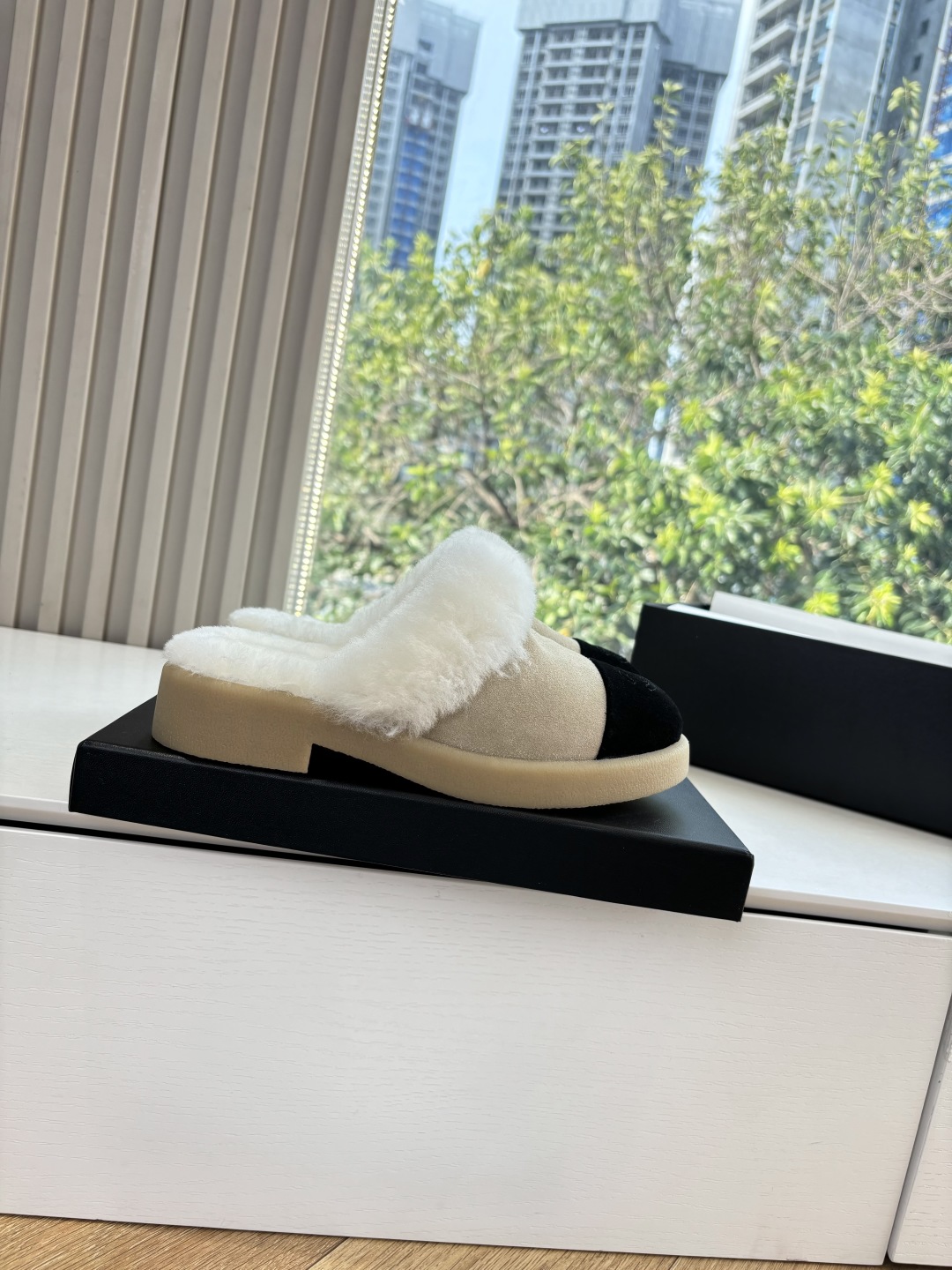 CHANEL 샤넬 겨울 슬리퍼 신발