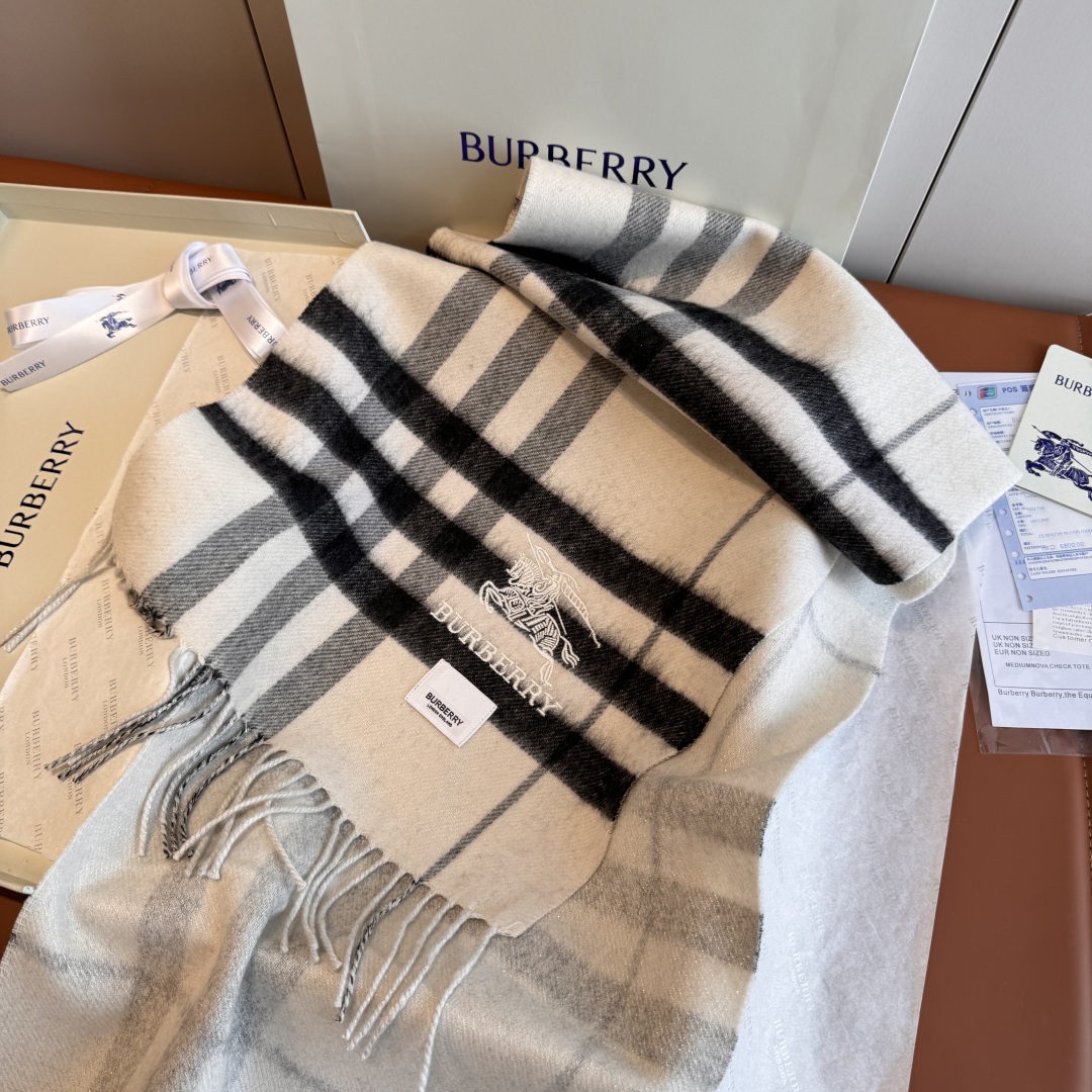 Burberry 버버리 클래식 체크 캐시미어 머플러 목도리