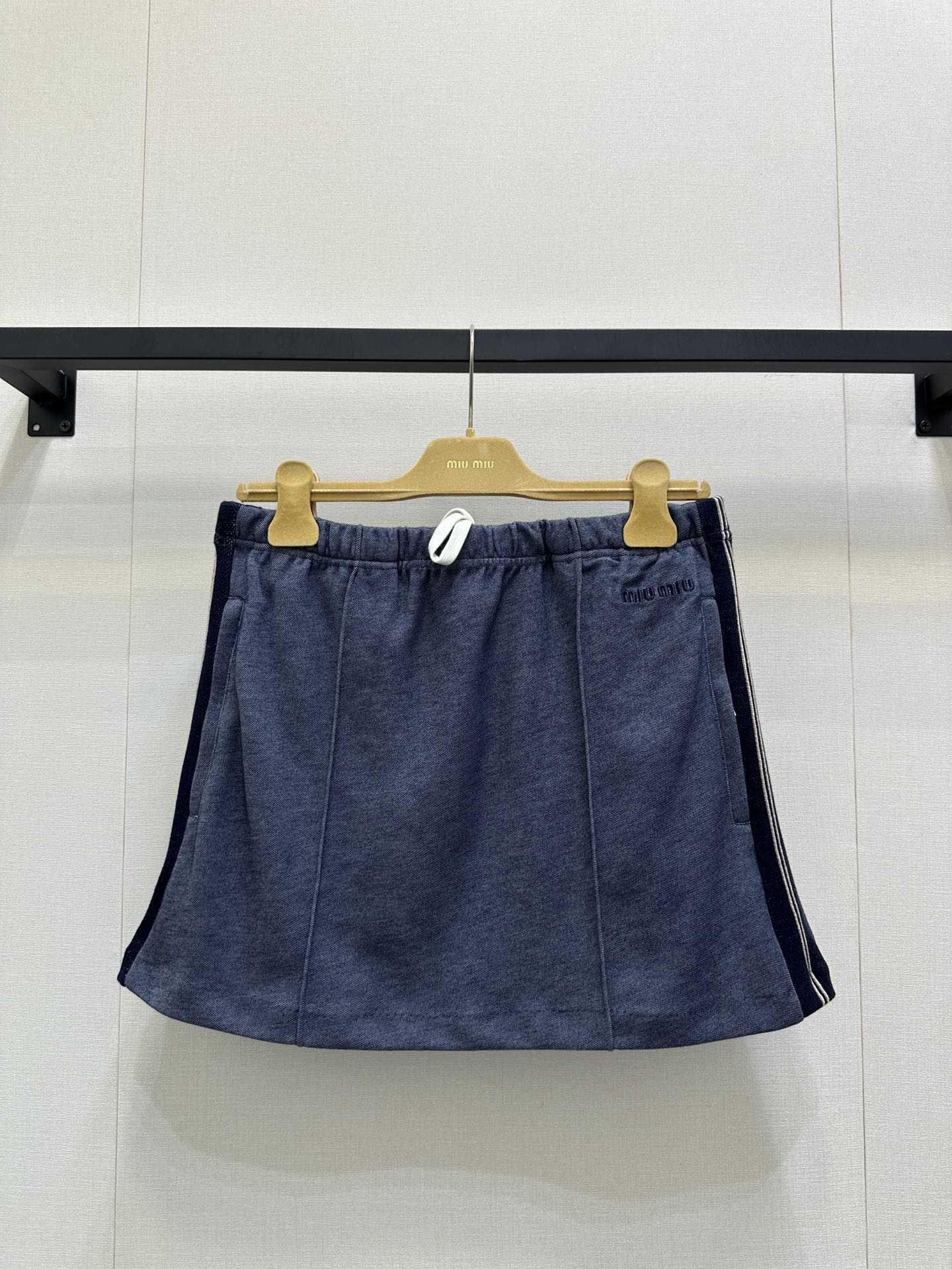 miumiu 미우미우 트리밍 미니스커트 치마 의류