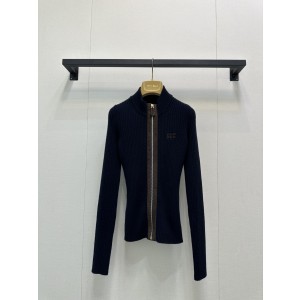 miumiu 미우미우 레터 로고 립넥 가죽 패치 집업 가디건 의류