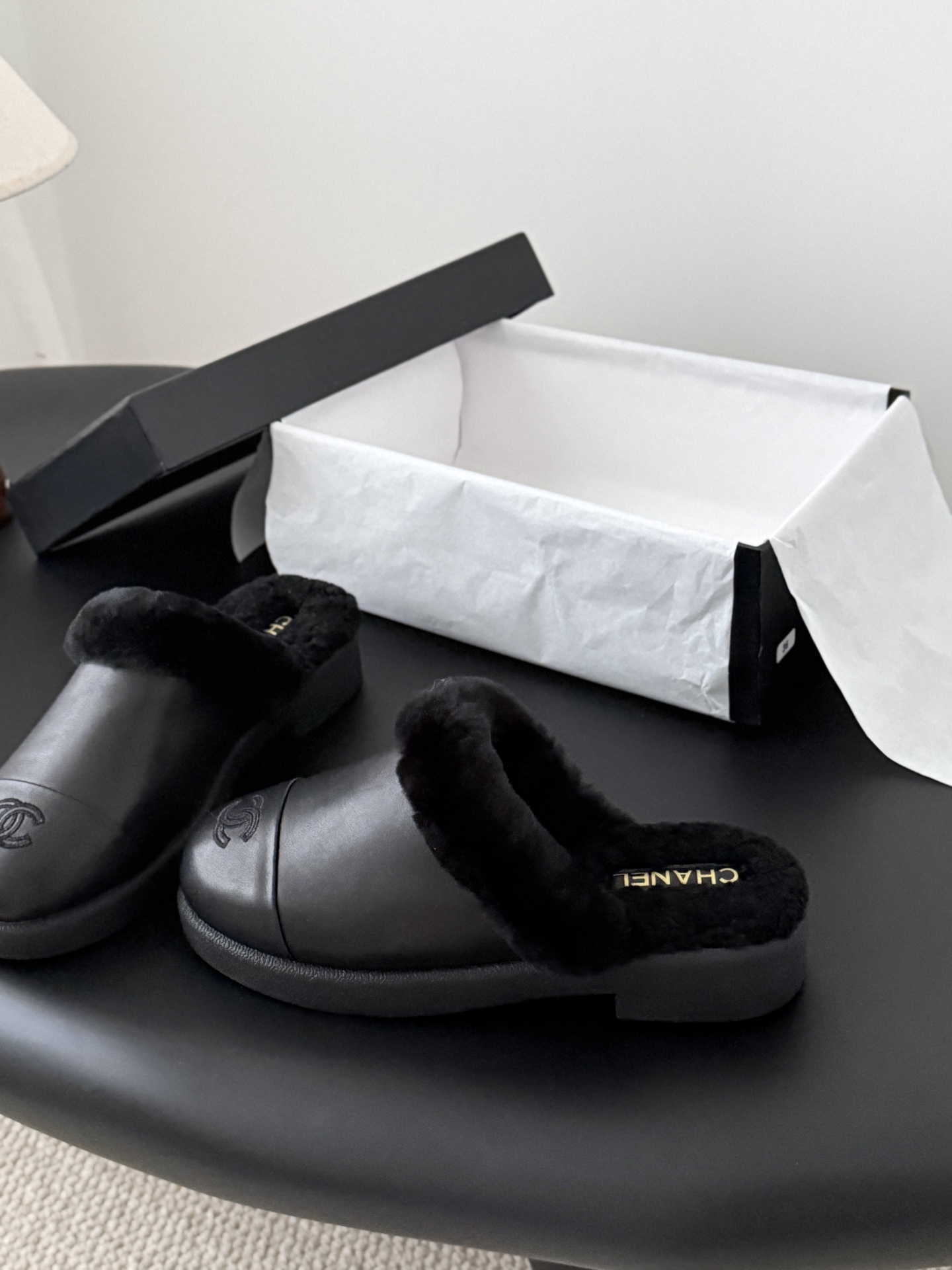 Chanel 샤넬 테디 퍼 슈즈 슬리퍼 신발