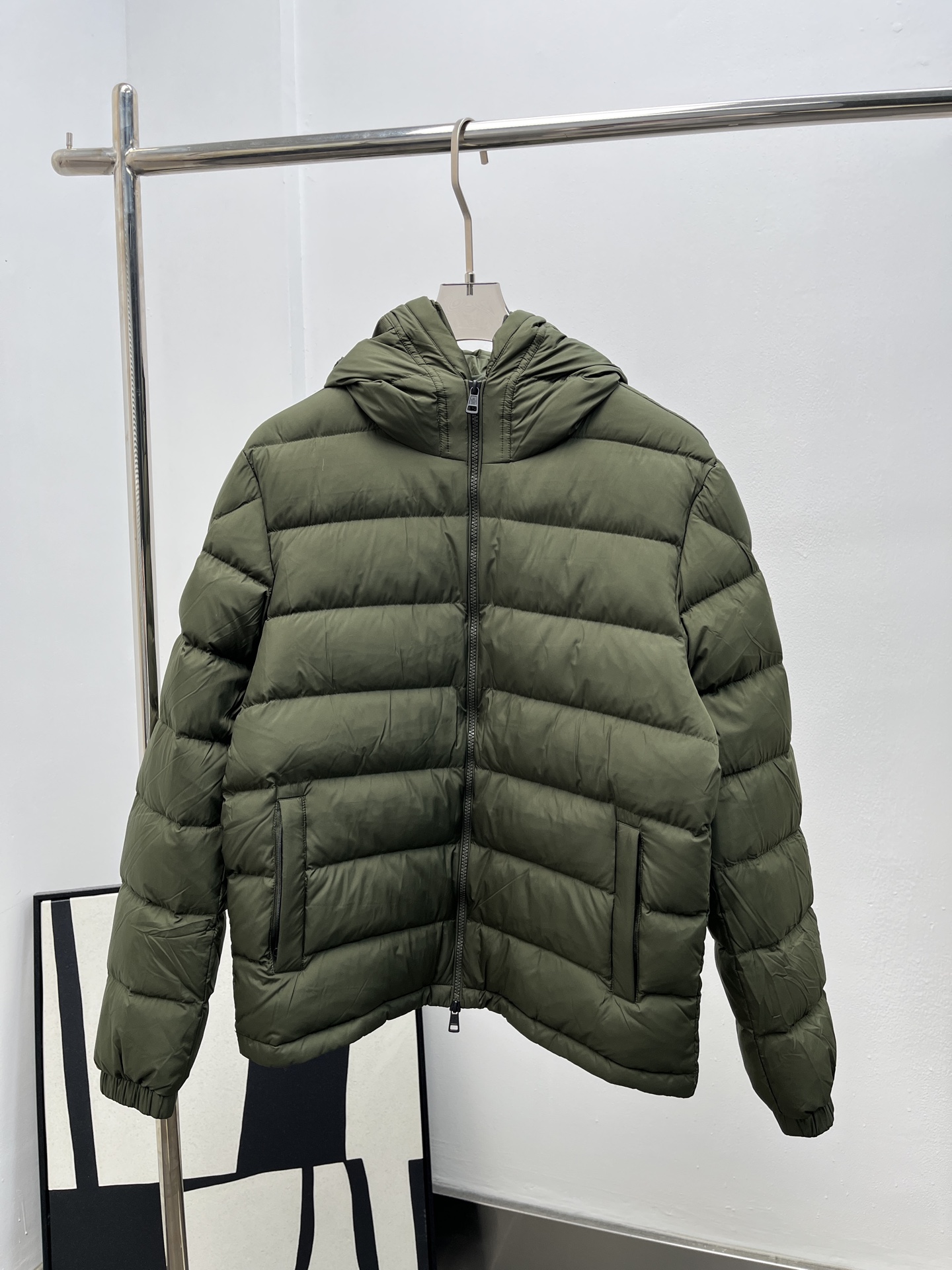 Moncler Laveraet 몽클레어 몽클레르 후드 숏다운 패딩 점퍼 의류