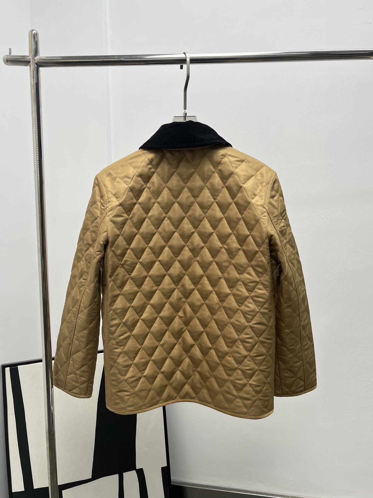 Burberry 버버리 빈티지 자수 다이아몬드 퀼팅 코트 골든 아머 자켓 재킷 의류