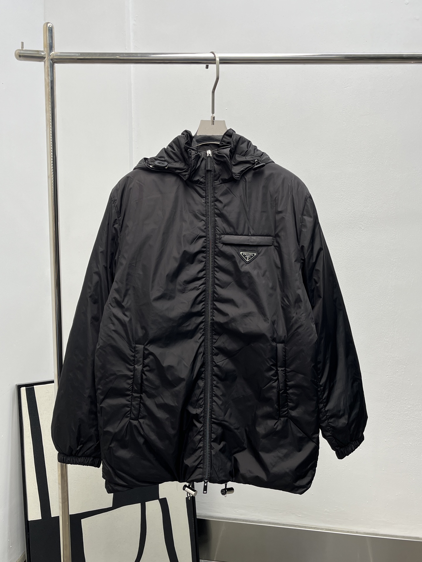 Prada 프라다 삼각 로고 후드 다운 재킷 자켓 의류
