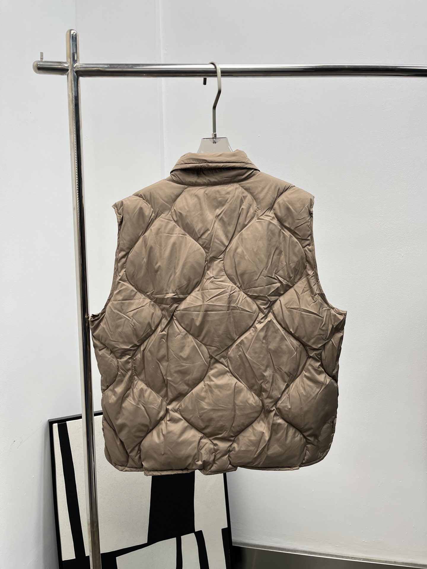 miumiu 미우미우 클래식 다운 베스트 패딩 조끼 의류