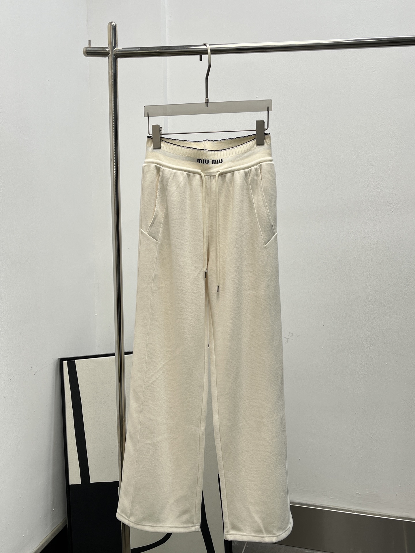 miumiu 미우미우 캐주얼 하이웨이스트 와이드 팬츠 바지 의류