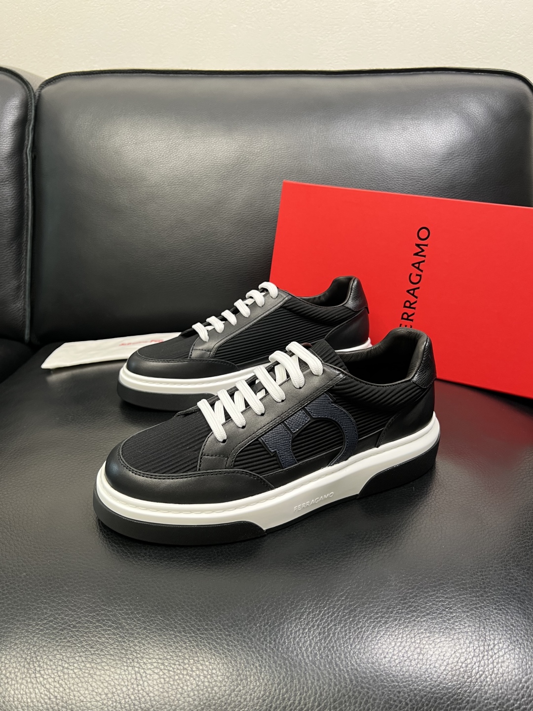 Ferragamo 페라가모 최고급 수제 스니커즈 신발