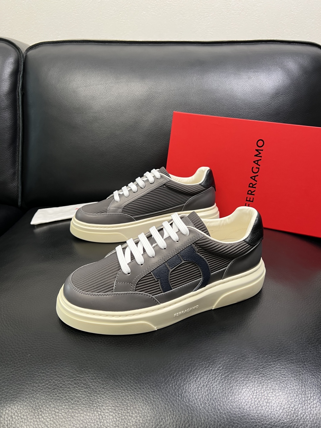 Ferragamo 페라가모 최고급 수제 스니커즈 신발