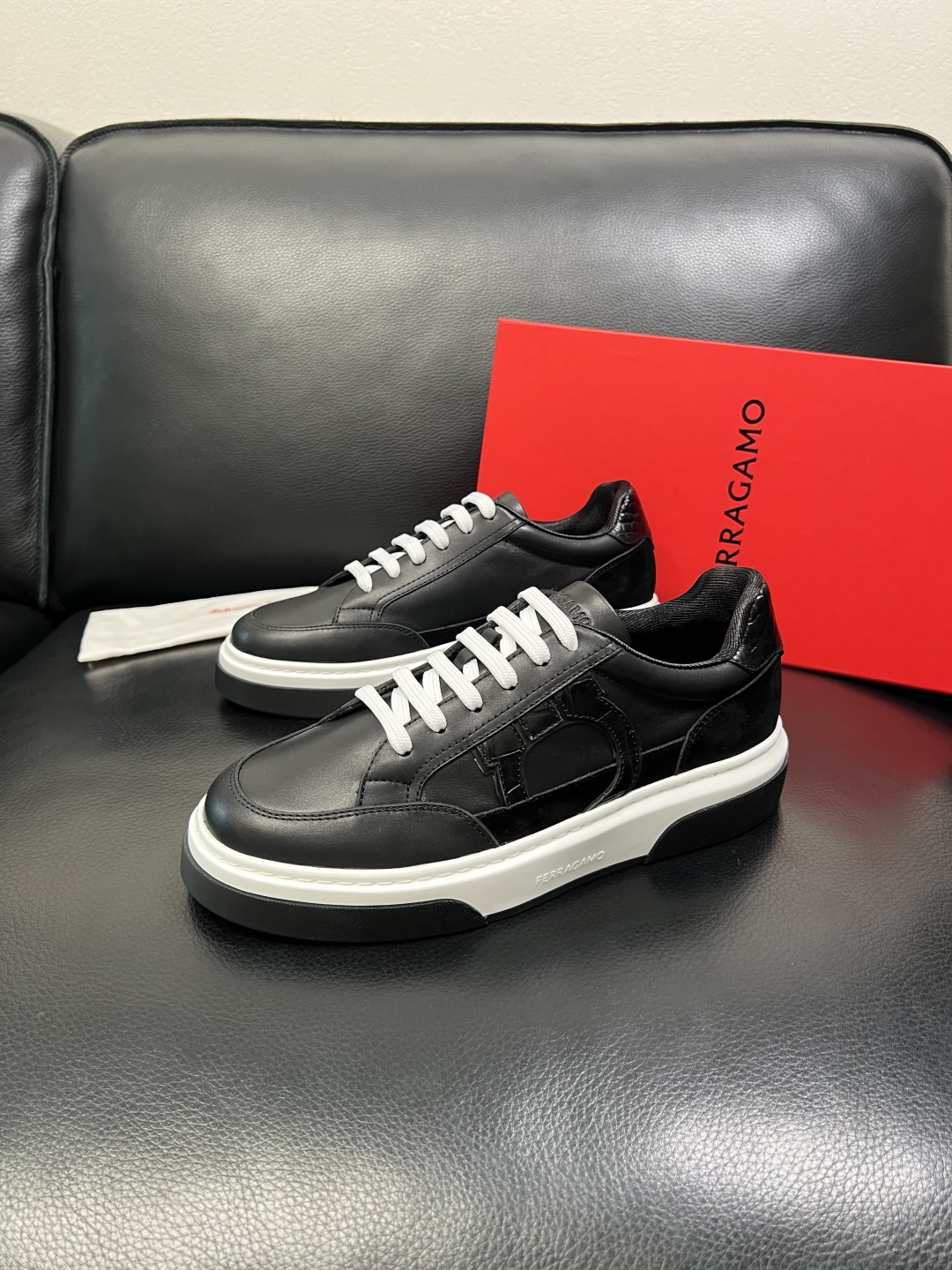 Ferragamo 페라가모 최고급 수제 스니커즈 신발