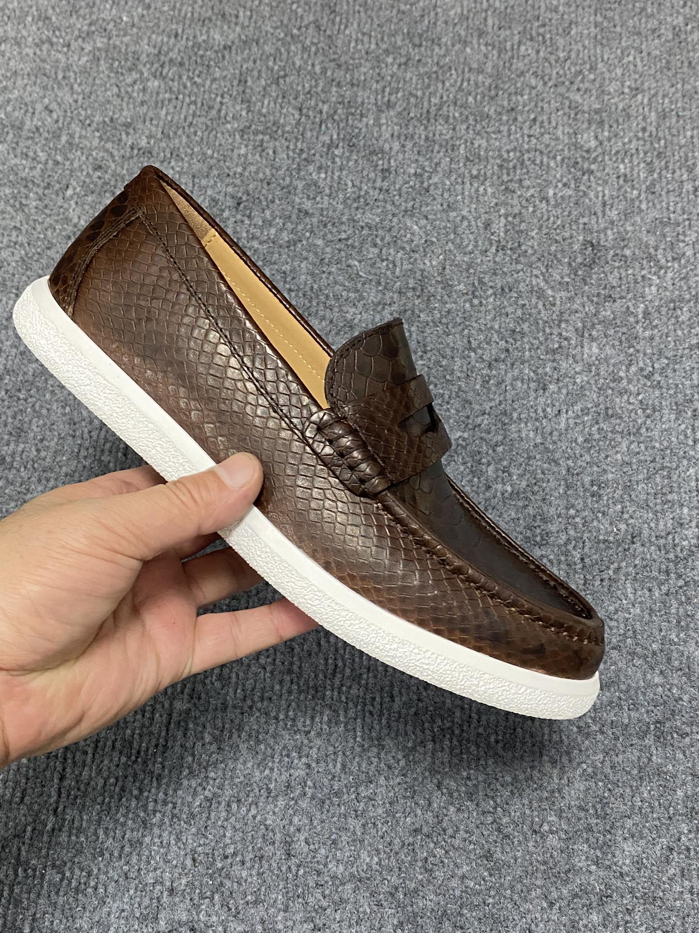 FENDI 펜디 밀라노 패션쇼 로퍼 구두 신발