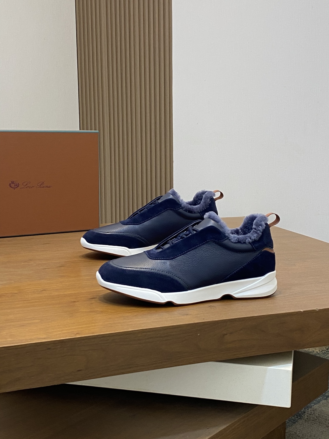 Loro Piana 로로피아나 Weekend Walk 남성 울 방한 스니커즈 신발