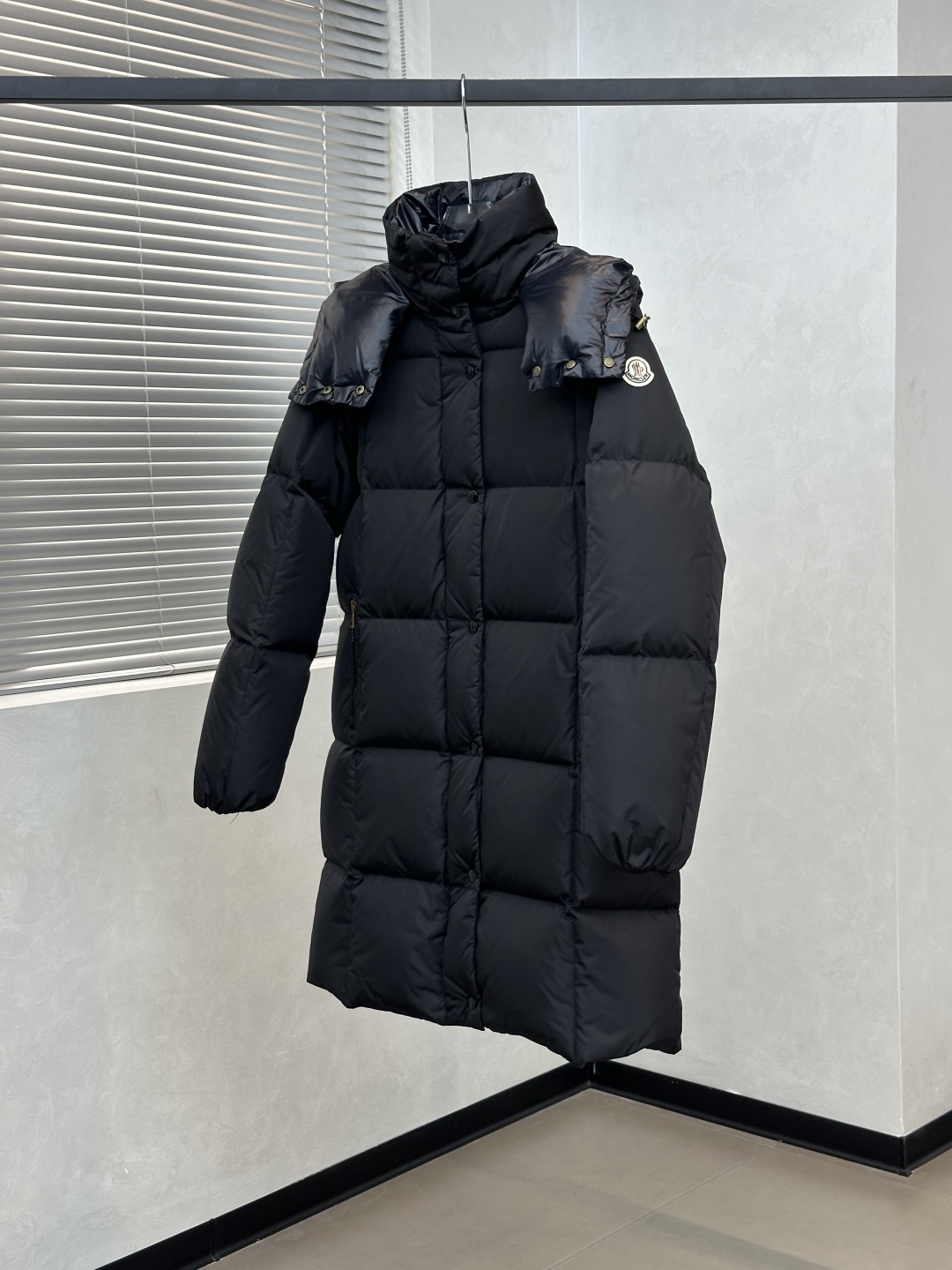 Moncler Litte 몽클레어 몽클레르 여성용 중기장 롱 패딩 의류