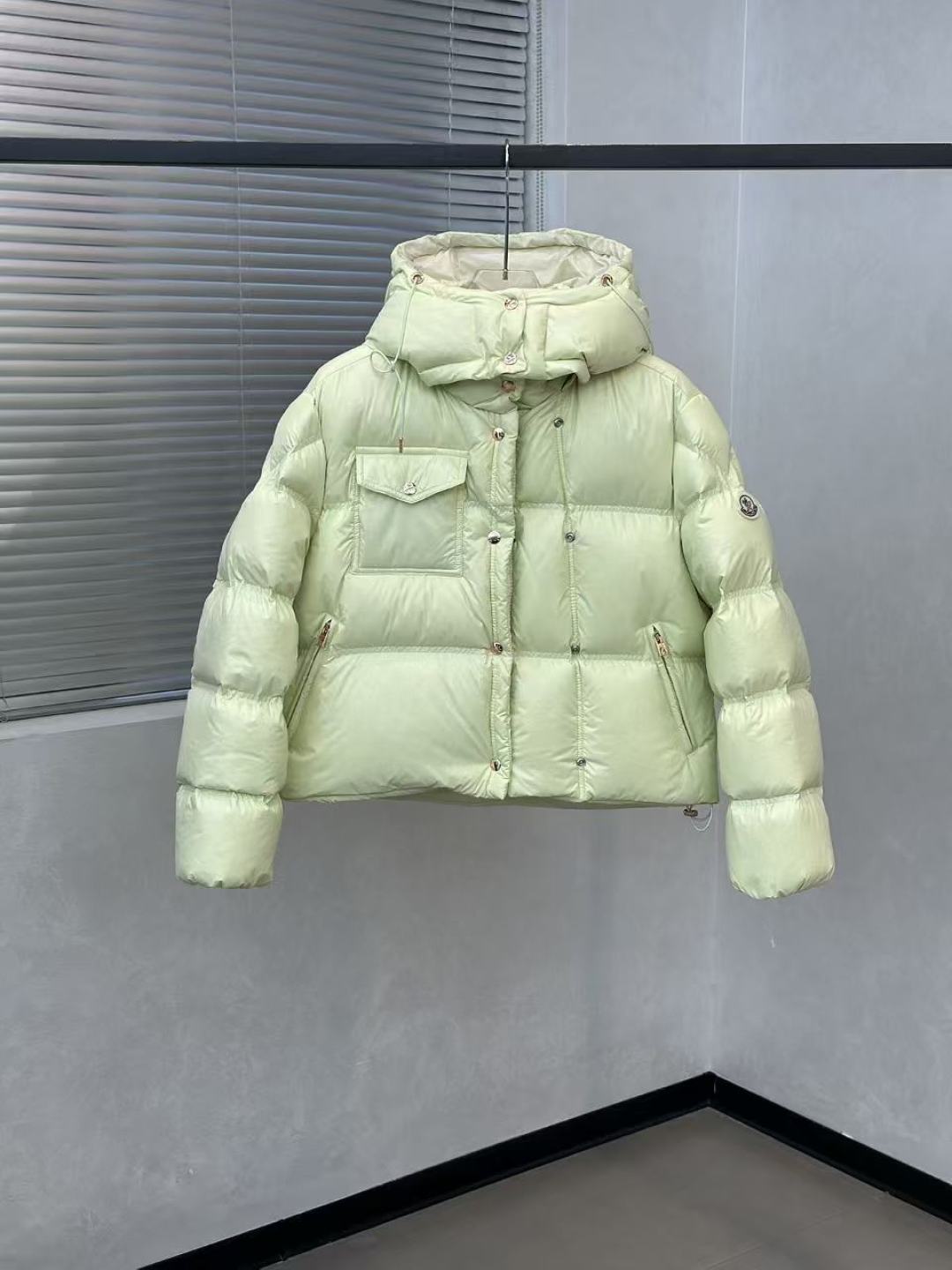Moncler Erea 몽클레어 몽클레르 숏 다운 재킷 패딩 점퍼 의류 (여성용)