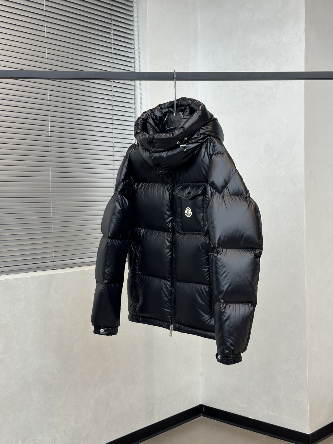 Moncler Montbeliard 몽클레어 몽클레르 숏 다운 재킷 패딩 점퍼 의류(남녀공용)