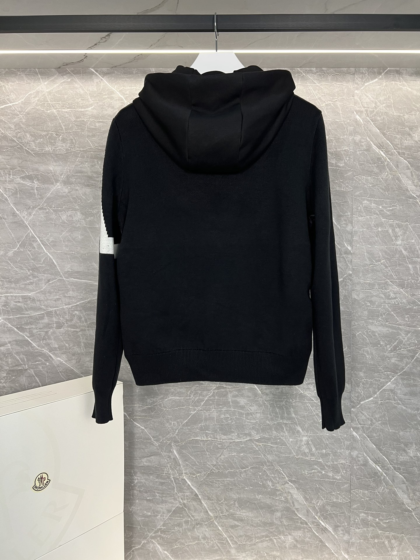 Moncler 몽클레어 몽클레르 후드 집업 패딩 가디건 자켓 의류