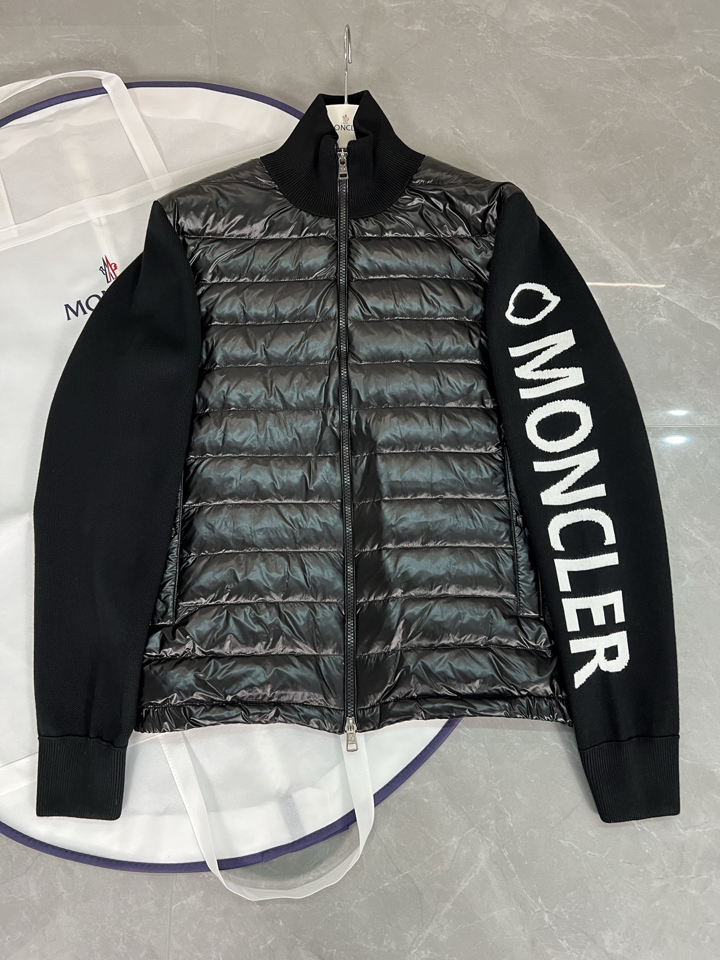 Moncler 몽클레어 몽클레르 다운 니트 재킷 자켓 의류
