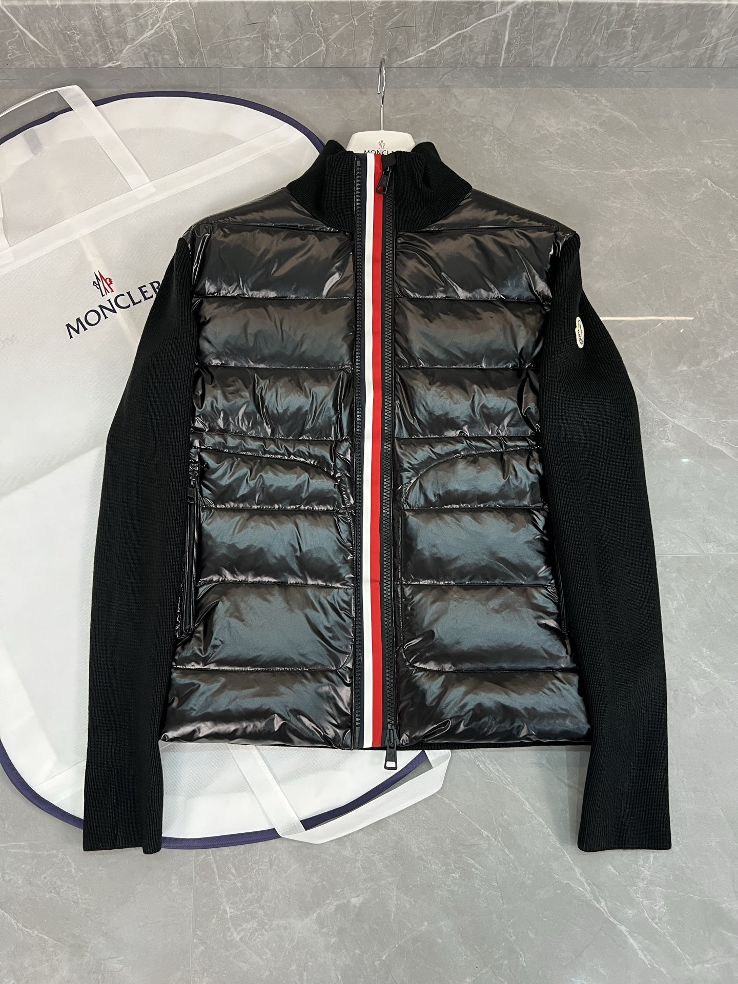 Moncler 몽클레어 몽클레르 남성 다운 재킷 자켓 의류