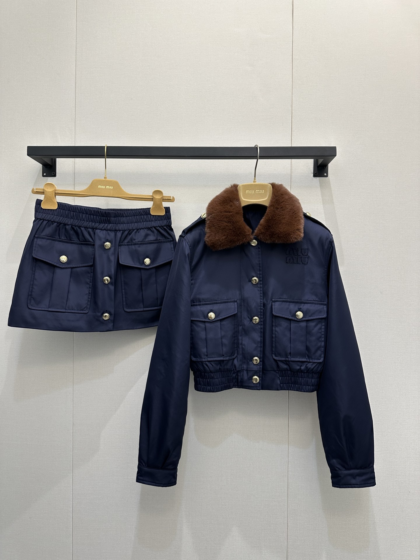 miumiu 미우미우 셋업 카라 크롭 자켓 재킷 + 미니스커트 치마 세트 의류