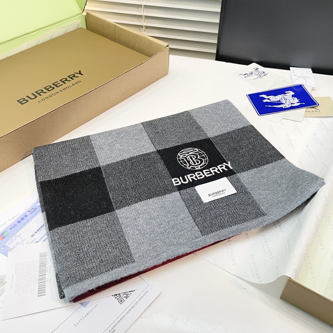 Burberry 버버리 TB 로고 캐시미어 머플러 목도리