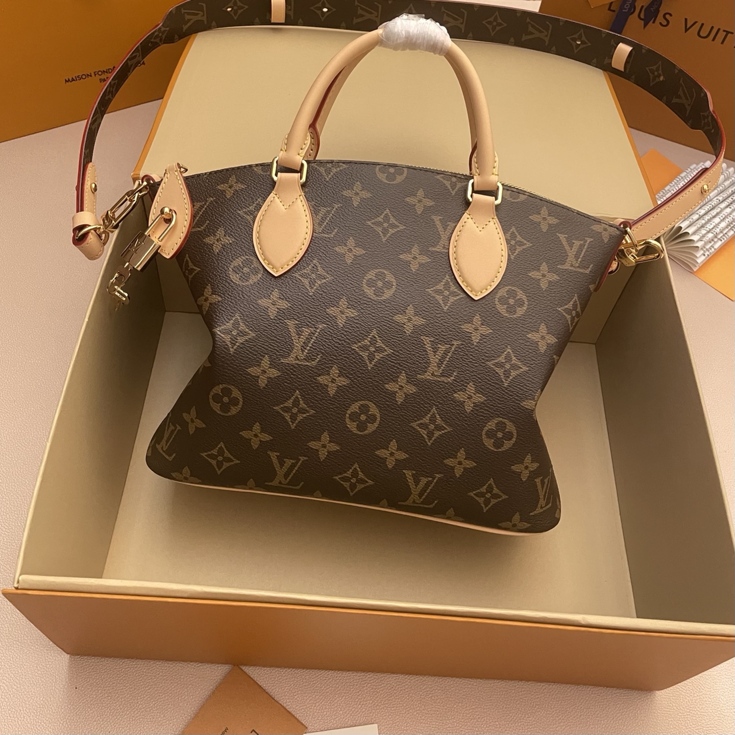 LV 루이비통 Borsa Neo Lockit 핸드백 토트백 숄더백 가방 스몰