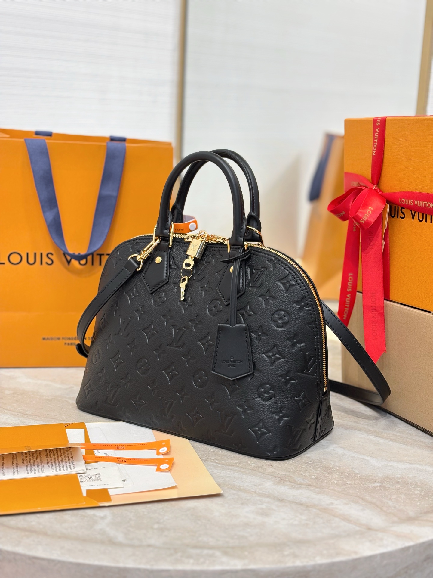 LV Alma PM 백 루이비통 토트백 숄더백 가방 (모델 M26489, 블랙)