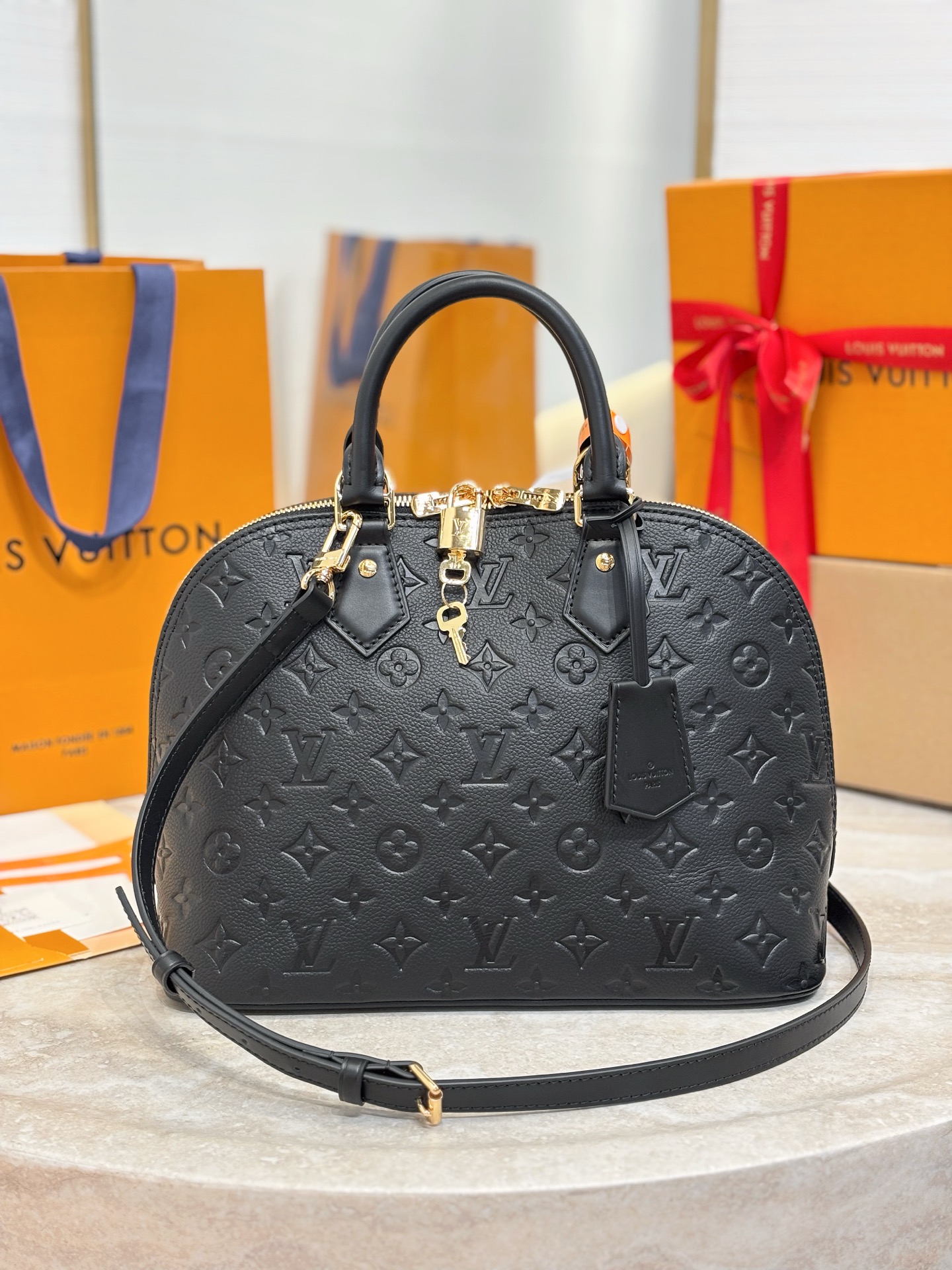 LV Alma PM 백 루이비통 토트백 숄더백 가방 (모델 M26489, 블랙)