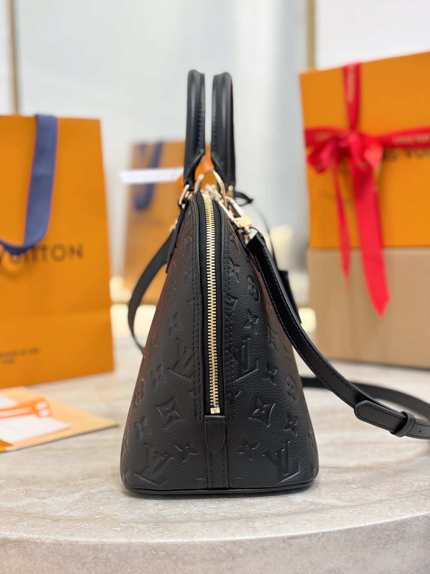 LV Alma PM 백 루이비통 토트백 숄더백 가방 (모델 M26489, 블랙)