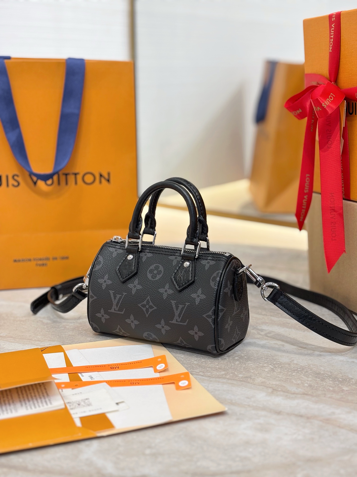 LV 루이비통 Nano Speedy 백 토트백 숄더백 가방 (M26573 / 모노그램 블랙)