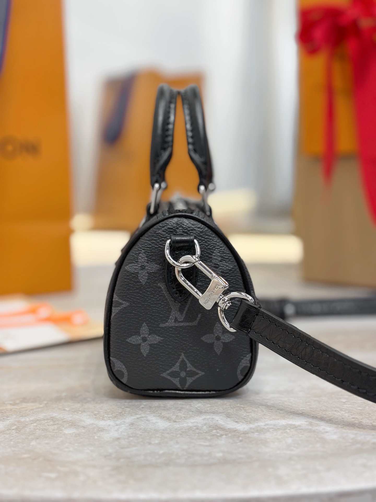 LV 루이비통 Nano Speedy 백 토트백 숄더백 가방 (M26573 / 모노그램 블랙)