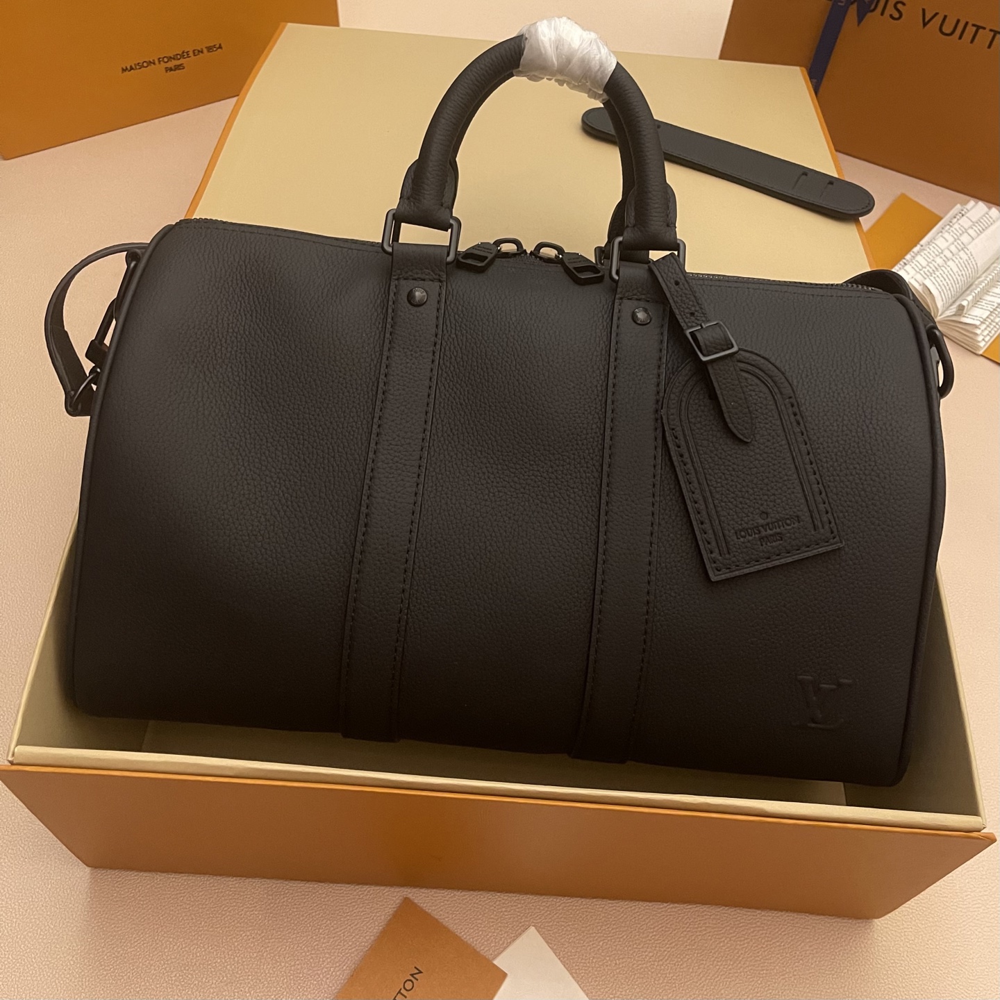 LV 루이비통 Keepall Bandoulière 35 키폴 여행가방 토트백 가방 (M15249 블랙 / M25980 브라운)